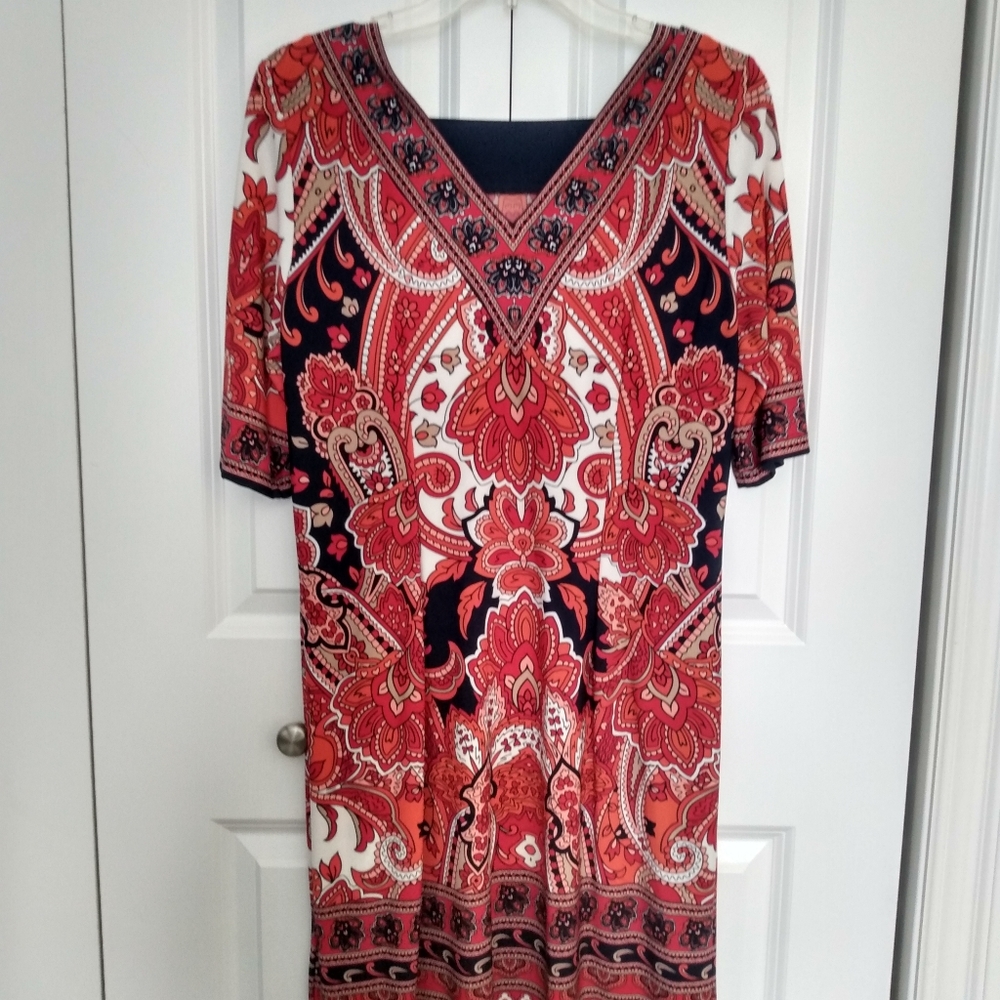 Dress - Picture 2 of 3